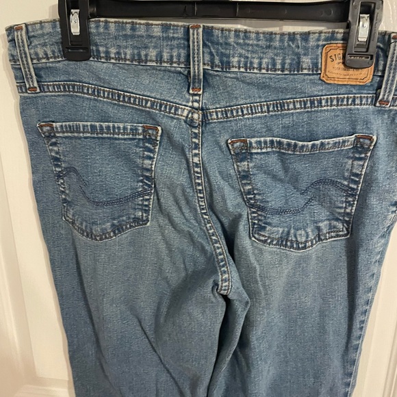 Levi Strauss denim blue jeans - Picture 5 of 7